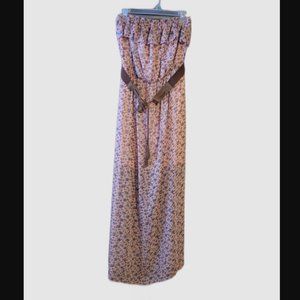 Fun and Flirty Sleeveless Dress with Belt